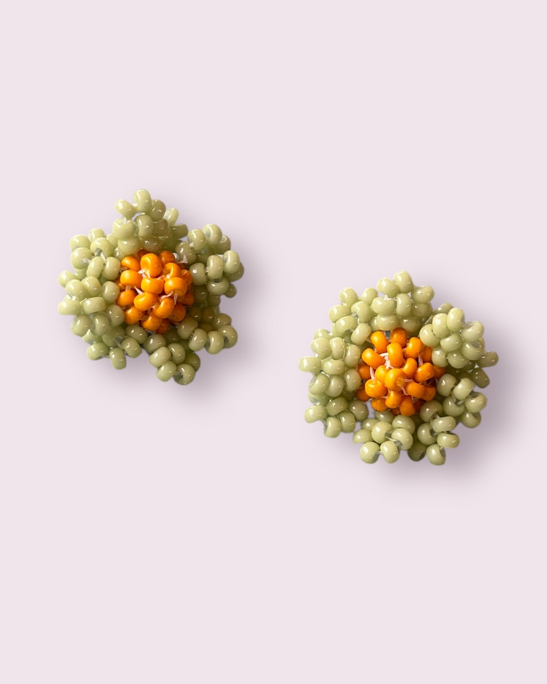 Sea Green Everlasting Daisy Studs